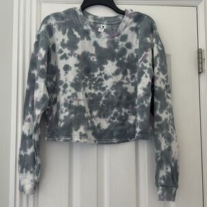 90 Degree By Reflex Gray & White Tie-Dye Cropped Sweatshirt